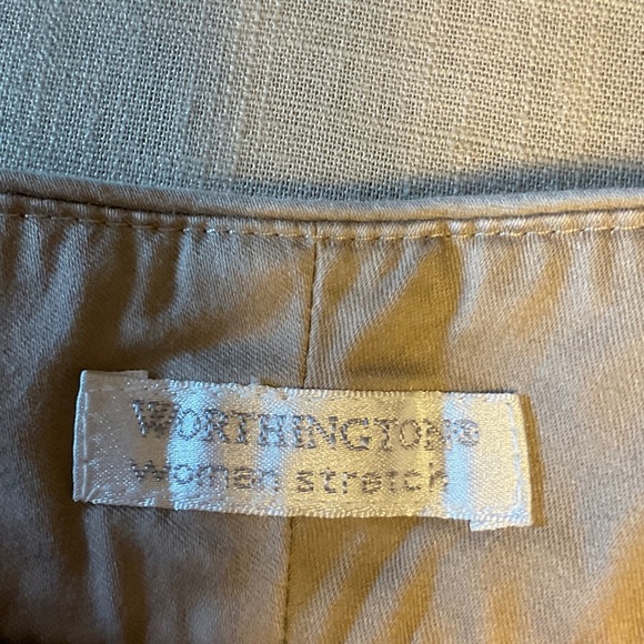 Elegant Women's Tan Bermuda Shorts - Picture 3 of 5